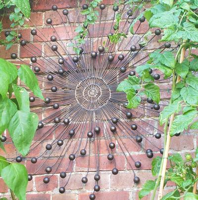 garden wall art with plants